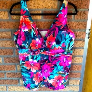 Bright floral print, Trimshaper tankini top, 20W